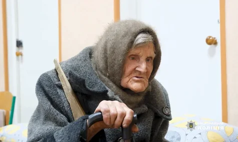 Померла 98-річна бабуся, яка пішки вийшла з окупованого Очеретиного, подолавши близько десяти кілометрів