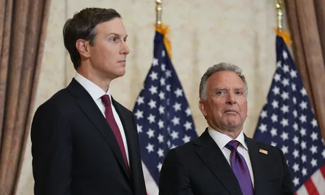 Спецпосланець президента США Стів Віткофф (праворуч) та зять Дональда Трампа Джаред Кушнер