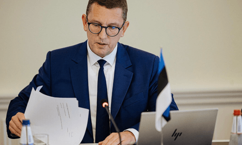 Треба підтримати Україну, щоб вона підривала російські НПЗ — премʼєр-міністр Естонії