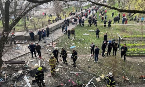 У будинку в Білій Церкві стався вибух з невідомих причин. З-під завалів дістали тіло жінки