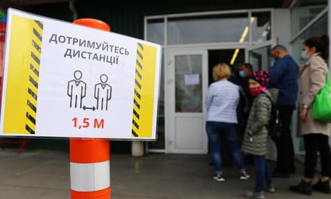 Битва мерів — місцева влада проти Зеленського і Кабміну