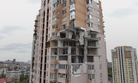 В Киеве приступили к реконструкции разрушенных оккупантами домов. Завершить обещают к середине осени