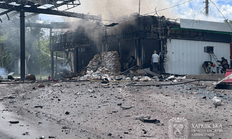 Понад 200 заправок знищені. росія масовано атакує АЗС в Україні, утім паливної кризи немає — FT