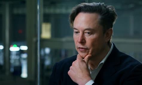 Акції Tesla впали після твітів Ілона Маска про «умови» завершення війни