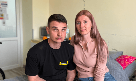 «Доглядаєш, як дитину, а на себе — махаєш рукою». Як ставити пораненого чоловіка на ноги після коми й не з’їхати з глузду