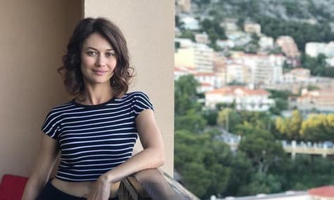 Українська акторка та «дівчина Бонда» Ольга Куриленко заявила, що інфікована коронавірусом