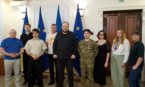Голова Верховної Ради Руслан Стефанчук зустрівся з представниками ЛГБТК-організацій Голова Верховної Ради Руслан Стефанчук зустрівся з представниками ЛГБТК-організацій