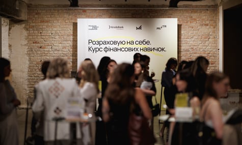 «Розраховую на себе»: стартує безплатний курс фінансових навичок для українок