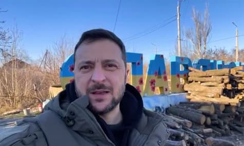 Зеленский поздравил защитников с Днем ВСУ из Славянска