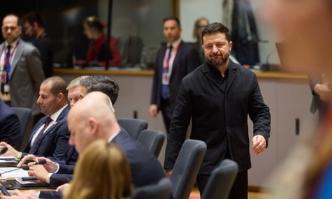 «Він у відчаї, чого ви очікуєте від нього». Лідери ЄС не просили Зеленського змінити тон щодо Трампа — Politico