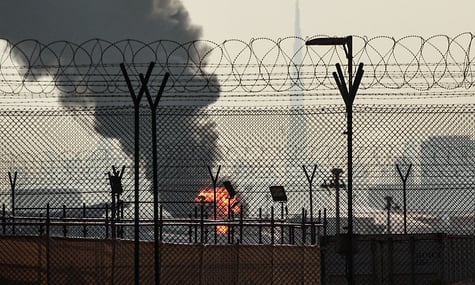 Ілюстративне фото. Іранські безпілотники атакували міжнародний аеропорт у Дубаї, 16 березня 2026 року