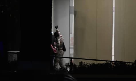 Чоловік, який захопив відділення банку в Грузії, утік (можливо, в Абхазію). Усіх заручників звільнили