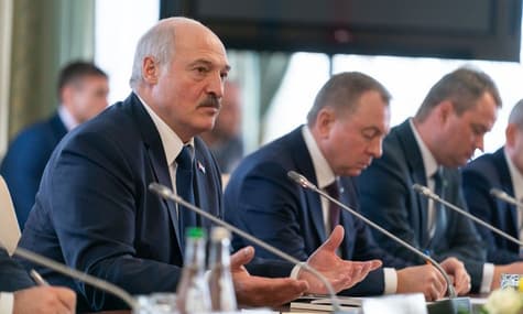 Зеленський пропонує Лукашенку подумати над проведенням Олімпіади