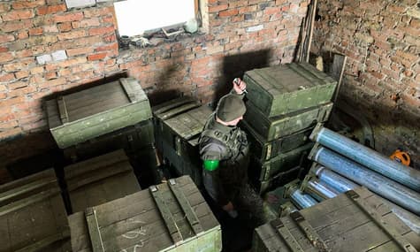 В Киевской области нашли склад с российскими боеприпасами — примерно 100 ящиков