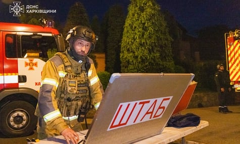 По Харкову — дрони, по Чугуєву — ракети. Харківщину масовано обстріляли росіяни, є загиблі та поранені