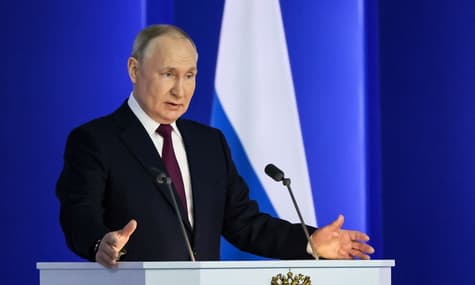 «Ще далі відсуватимемо загрозу від своїх кордонів»: головне з виступу путіна