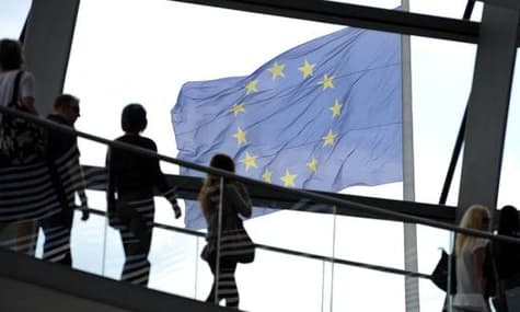 EU Commissioner Visits Eastern Ukraine Frontline