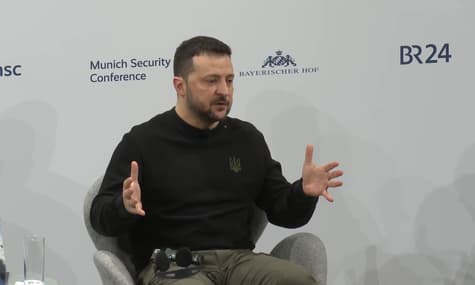 Зеленський про вітчизняне виробництво зброї: Здивуємо росію цього року