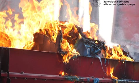 росіяни поцілили по «Новій пошті» у Запоріжжі, по залізниці на Сумщині та сонячних панелях на Одещині (ФОТО, ВІДЕО)