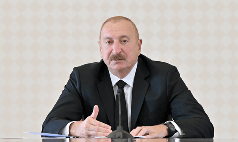 Азербайджан помилував громадянина Франції після того, як ЄС зняв санкції із російського олігарха Усманова