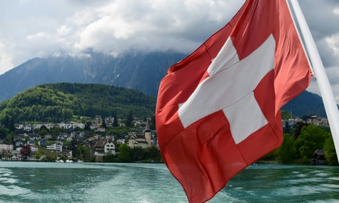 Уряд Швейцарії засуджує плани обмежити населення країни до 10 мільйонів. Це питання мають винести на референдум
