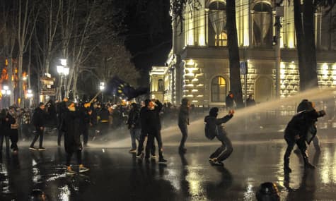 Протесты в Грузии: полиция задержала 66 человек, выступавших против закона об «иноагентах»