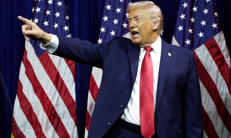 Трамп погрожує «вибомбити лайно» з Ірану, поновивши удари після «найбільш порушуваного перемир’я в історії»