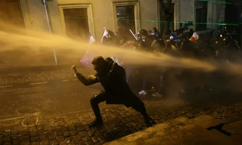 BBC захистило свій матеріал про хімічну зброю на протестах у Грузії на тлі звинувачень Тбілісі і погроз судом