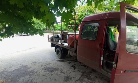 росіяни вдарили дроном в авто комунальників у Куп’янську: є поранені (ДОПОВНЕНО)