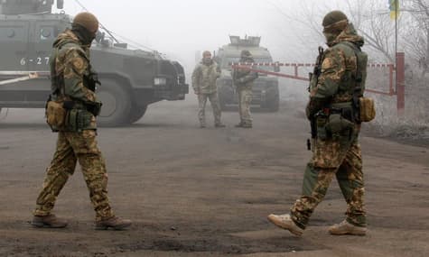 Вільна економічна зона на Донбасі: «зшити» чи політично попіаритися?