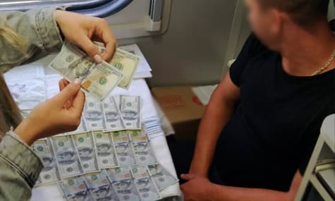Провідник «Укрзалізниці» ховав пасажира в купе для відпочинку, щоб той непомітно перетнув кордон — поліція