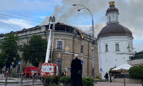 «Злочин проти людяності, історії, християнства». росіяни влучили у Києво-Печерську Лавру