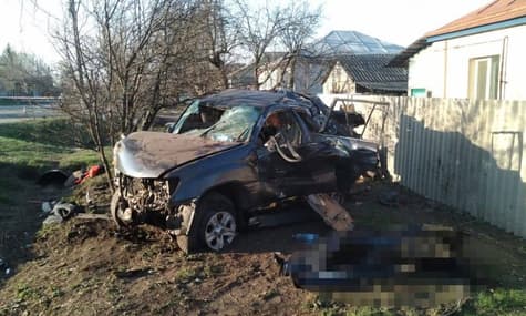 В Луганской области инспектор пограничной службы устроил ДТП — погибли два человека