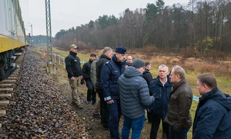 Польща подала запит до Інтерполу щодо розшуку двох підозрюваних у диверсіях українців