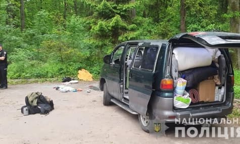 На Львівщині чоловік підірвав авто з чотирма людьми