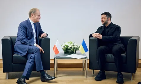 «Ми не будемо десятиріччями воювати»: Зеленський пояснив слова Туска про те, що Україна готова воювати два-три роки