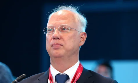 росія хоче підписати зі США «пакет Дмитрієва» на $12 трлн: Україна проти домовленостей «про нас без нас»