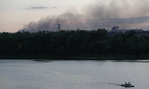Впали в Дніпро та «збили» геолокацію на Перу. Україна спрямувала в Дніпро дві балістичні ракети, які летіли до урядового об'єкта в Києві — WSJ