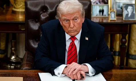 Трамп про розмову з путіним: Подзвонив, щоб дуже гарно привітати мене з днем народження