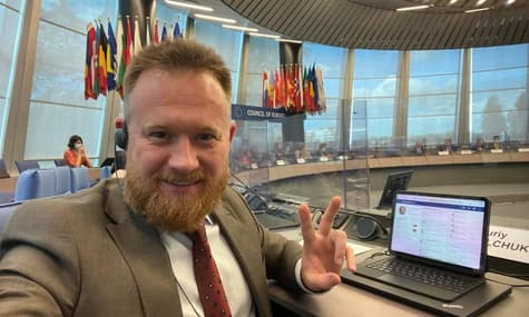 «Слуга народа» Камельчук на сессии ПАСЕ расскажет о COVID-паспортах. Ранее он отрицал существование коронавируса