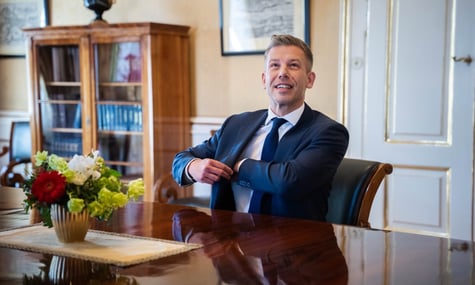 Мадяр заявив, що до 2022 року Орбан просив взяти Україну до ЄС