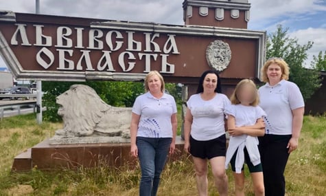 Українська дівчинка, мама якої померла у Чехії, куди вони переїхали після початку вторгнення, возз'єдналася з батьком — Лубінець