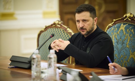 Зеленський про підтримку Маска для сил, що критично ставляться до України: Базуємося не на емоціях, а на контрактах