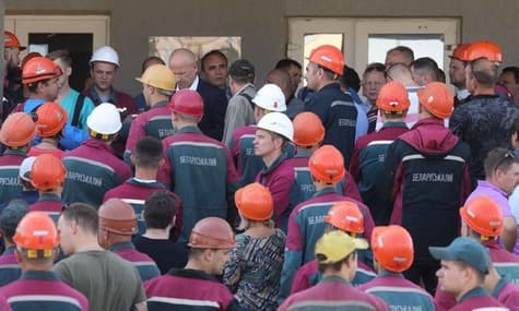 Лукашенко — працівникам «Беларуськалия»: будете страйкувати, поміняю вас на шахтарів з України