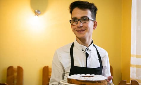 Сергій, який пече кекси, та його велика родина