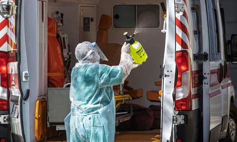 Хроніка коронавірусу: карантин до 11 травня, навіщо обмеження, тести і хворі лікарі