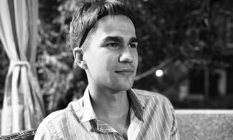 Український фіксер Антон Бондаренко, який допомагав французьким журналістам знімати війну, загинув на фронті