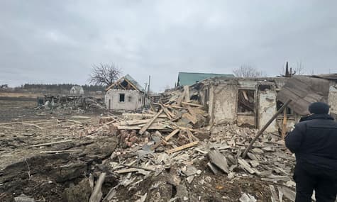 россияне УАБами обстреляли Волчанск Харьковской области: погибла женщина, еще одна — ранена
