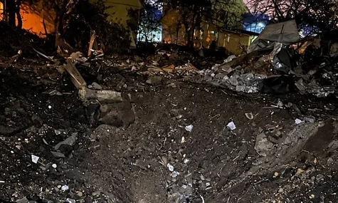 Вирва, яка виникла від влучання ракети, 21 жовтня 2026 року