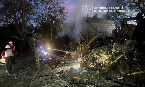 У Запоріжжі росіяни атакували приватний будинок — з-під завалів дістали тіла двох загиблих
